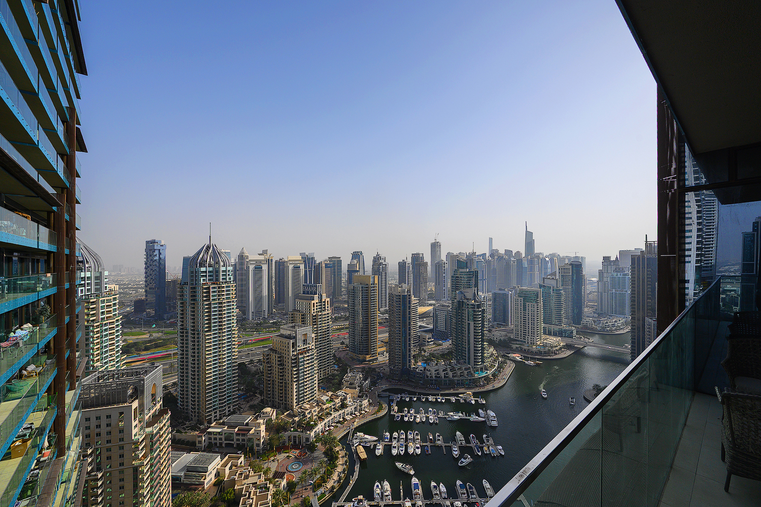 2 Bedrooms Apartment in Marina Gate 2