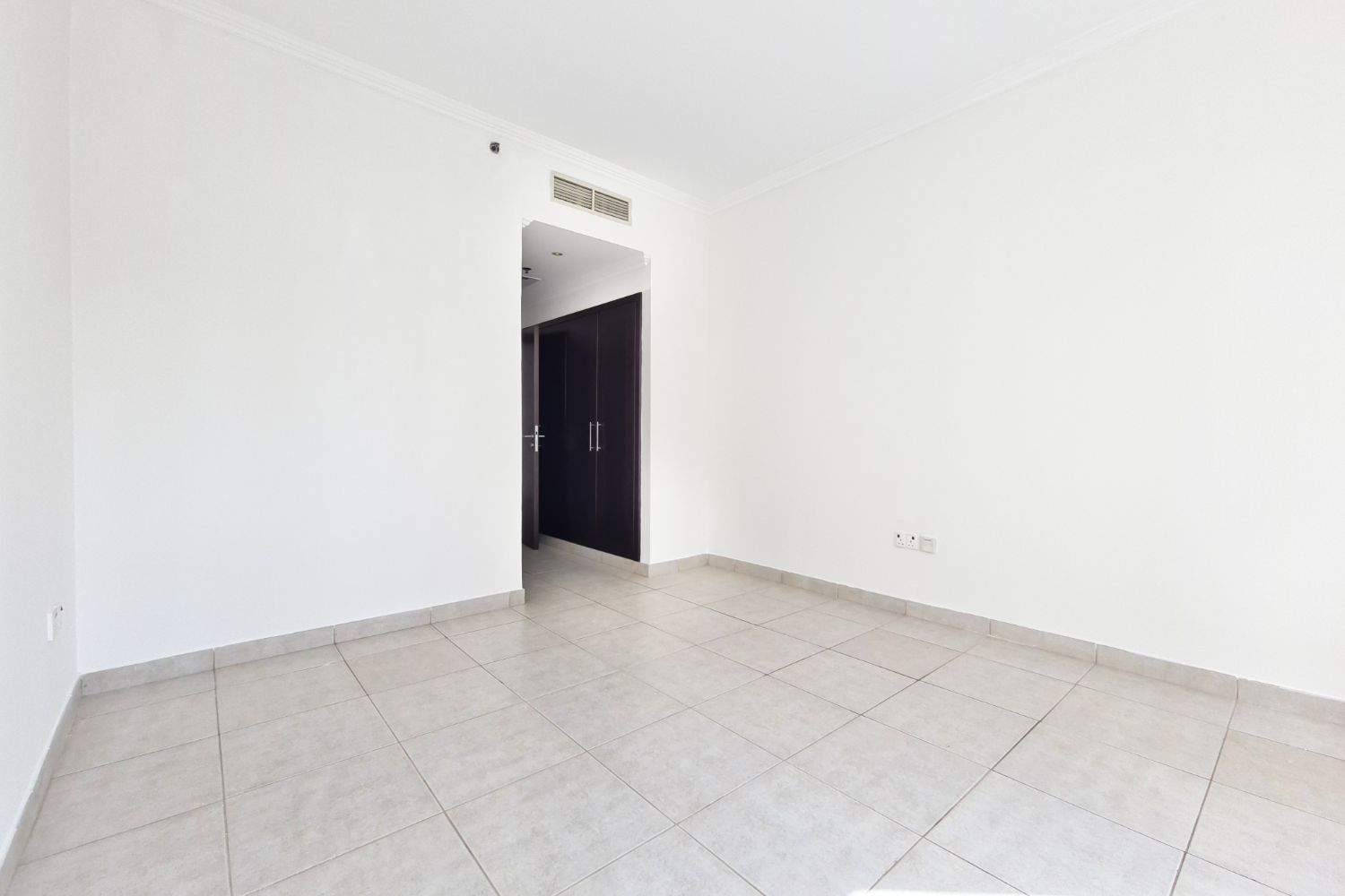 1 Bedroom Apartment in Marina Quays West