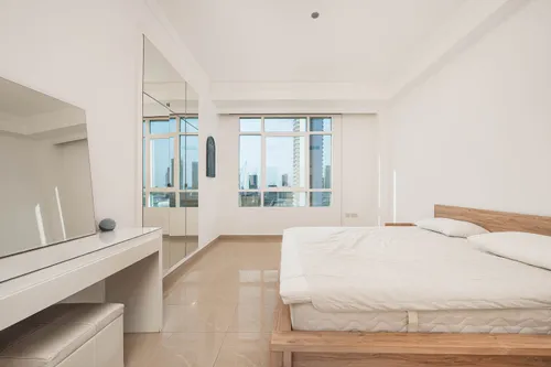 1 Bedroom Apartment in Marina Crown
