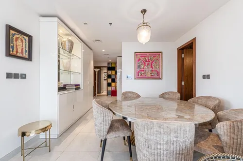 3 Bedrooms Apartment in No.9