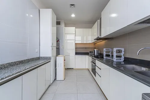 3 Bedrooms Apartment in No.9