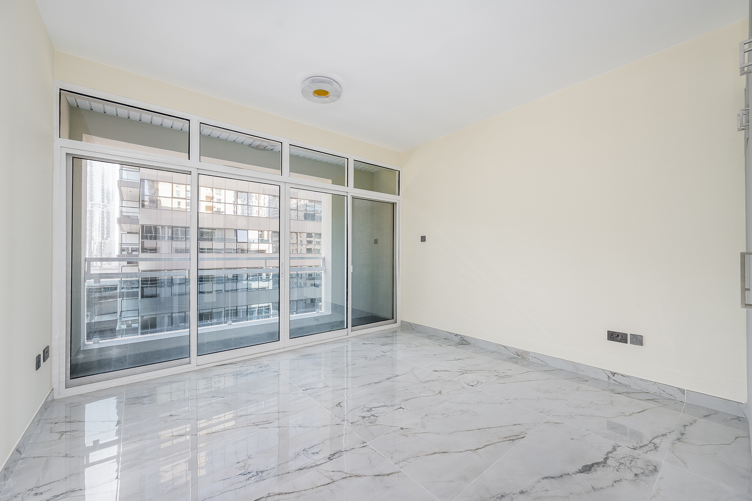 2 Bedrooms Apartment in Emerald Residence, Dubai Marina