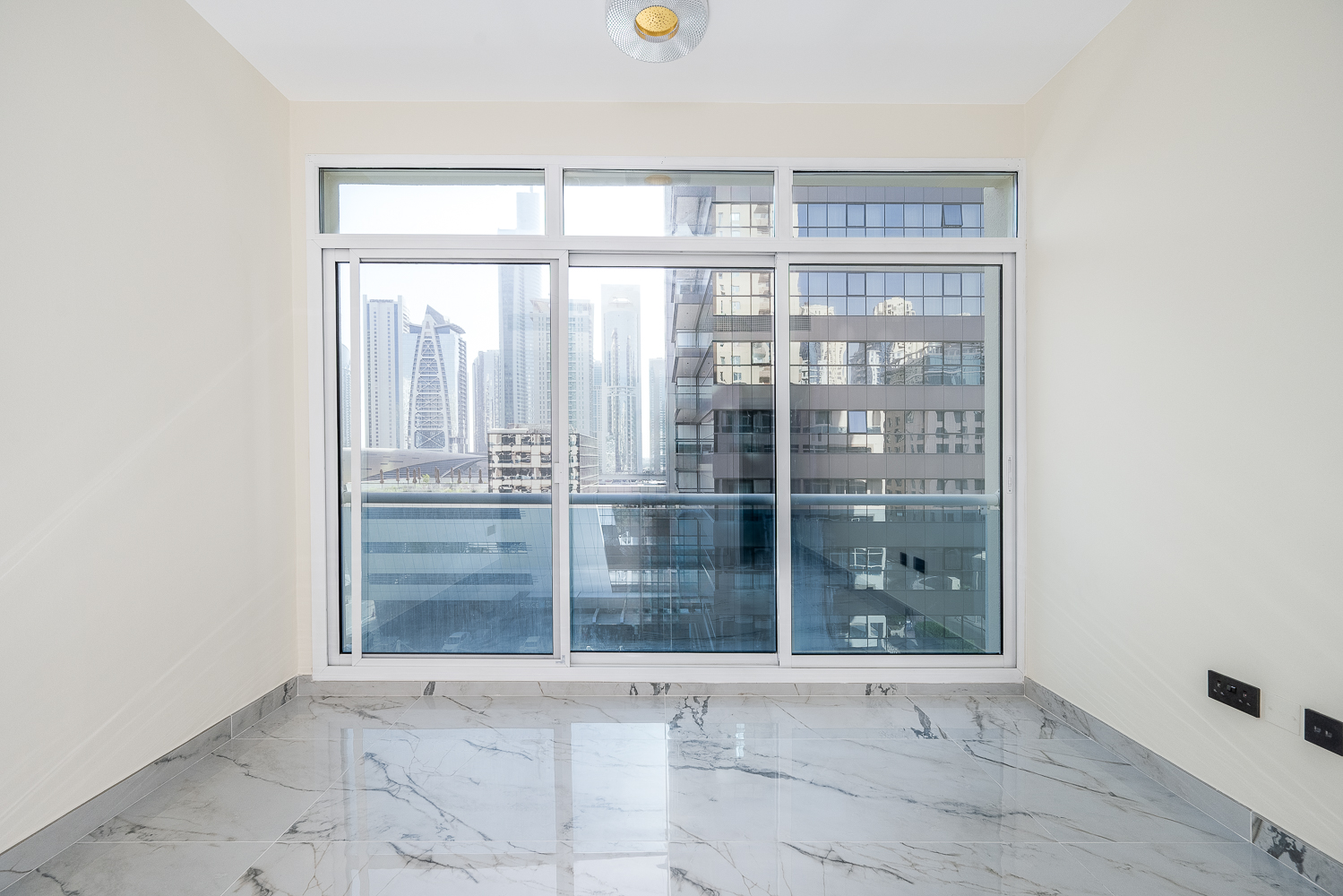 2 Bedrooms Apartment in Emerald Residence, Dubai Marina