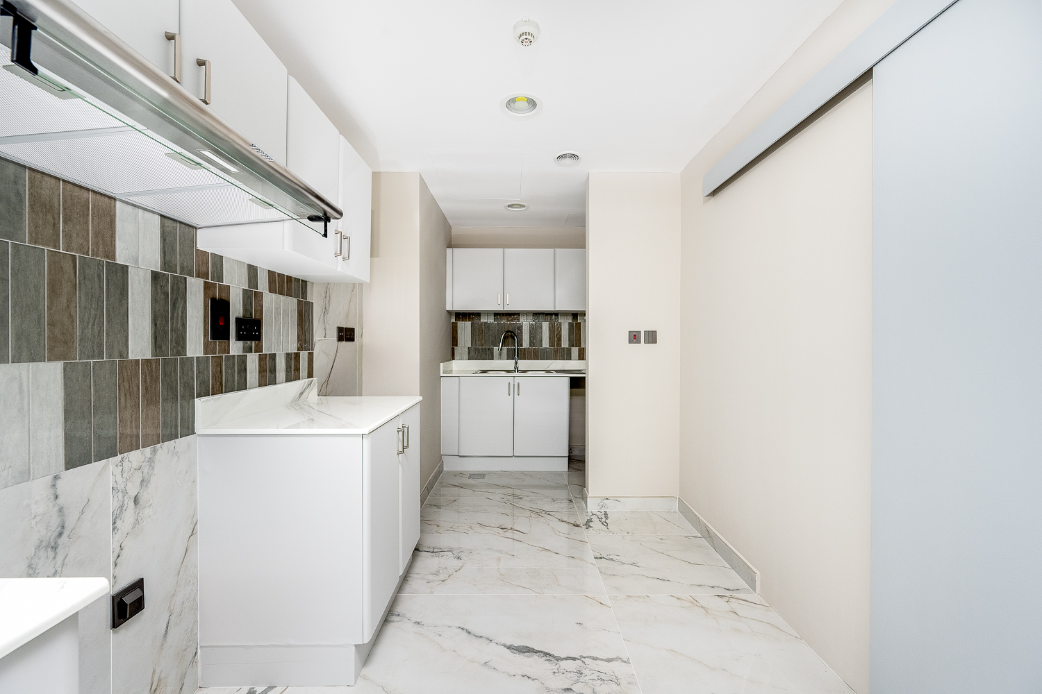 2 Bedrooms Apartment in Emerald Residence, Dubai Marina