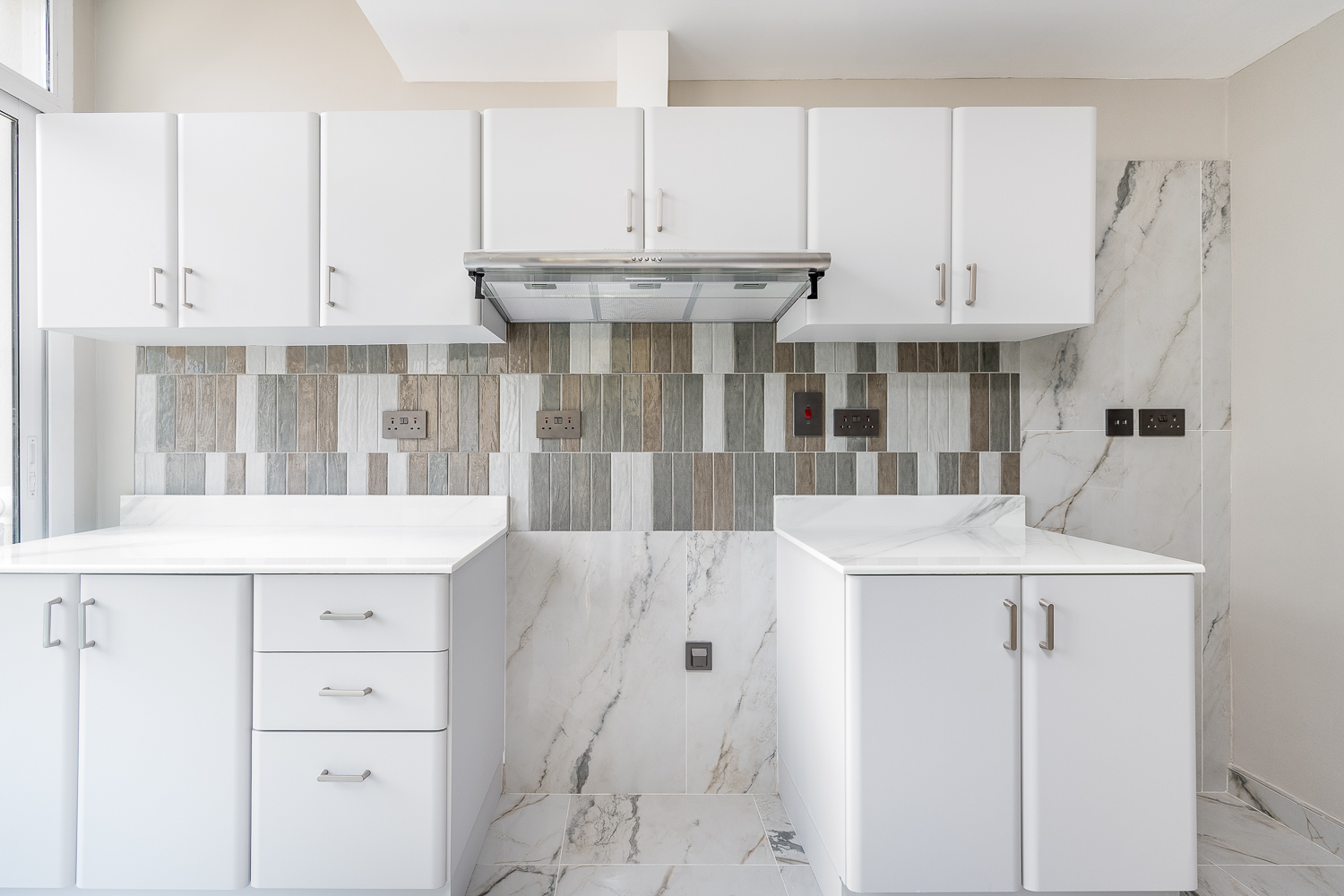 2 Bedrooms Apartment in Emerald Residence, Dubai Marina