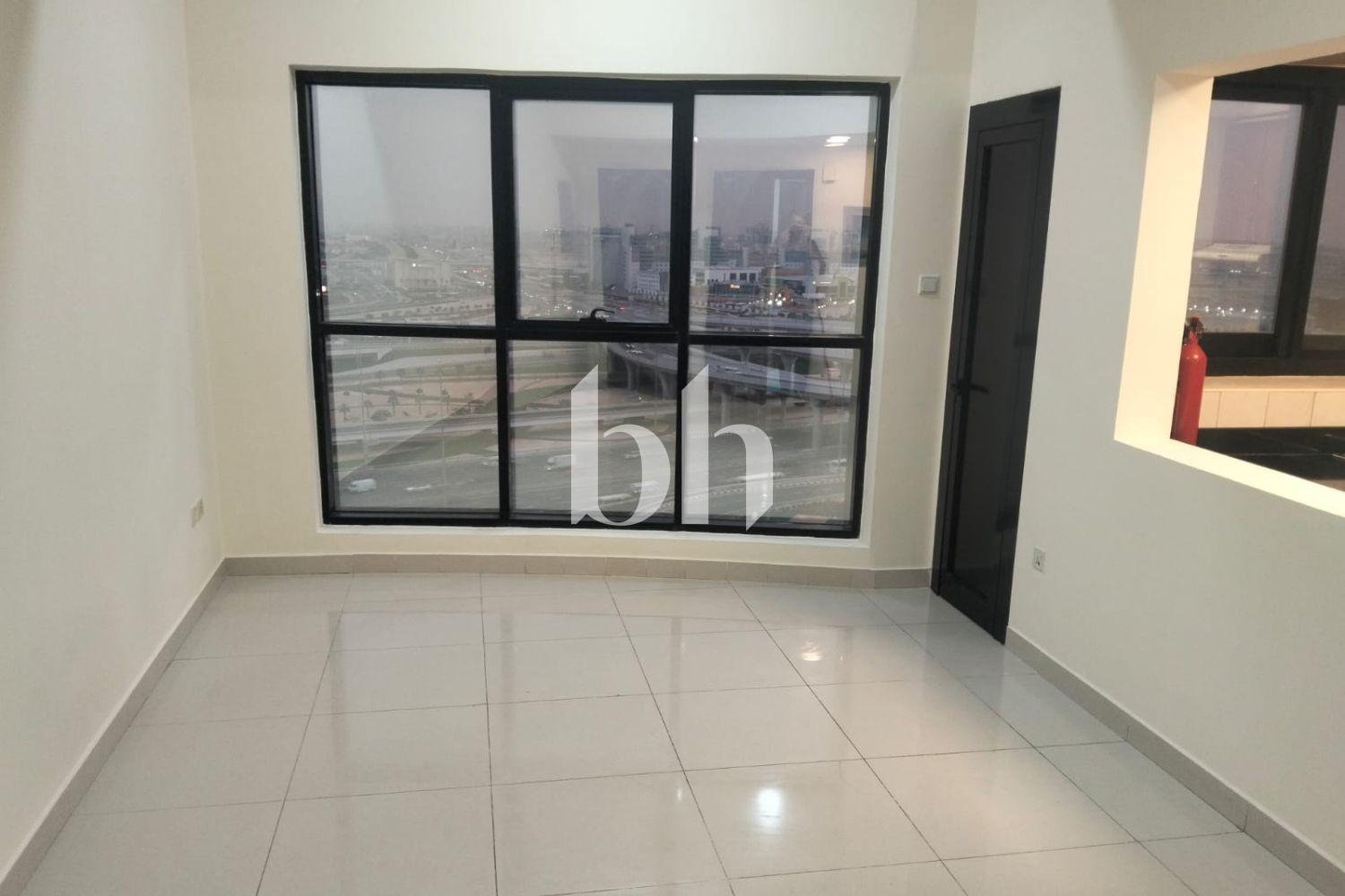 Corner 2BR | Wrap Balcony | Marina View | Bright