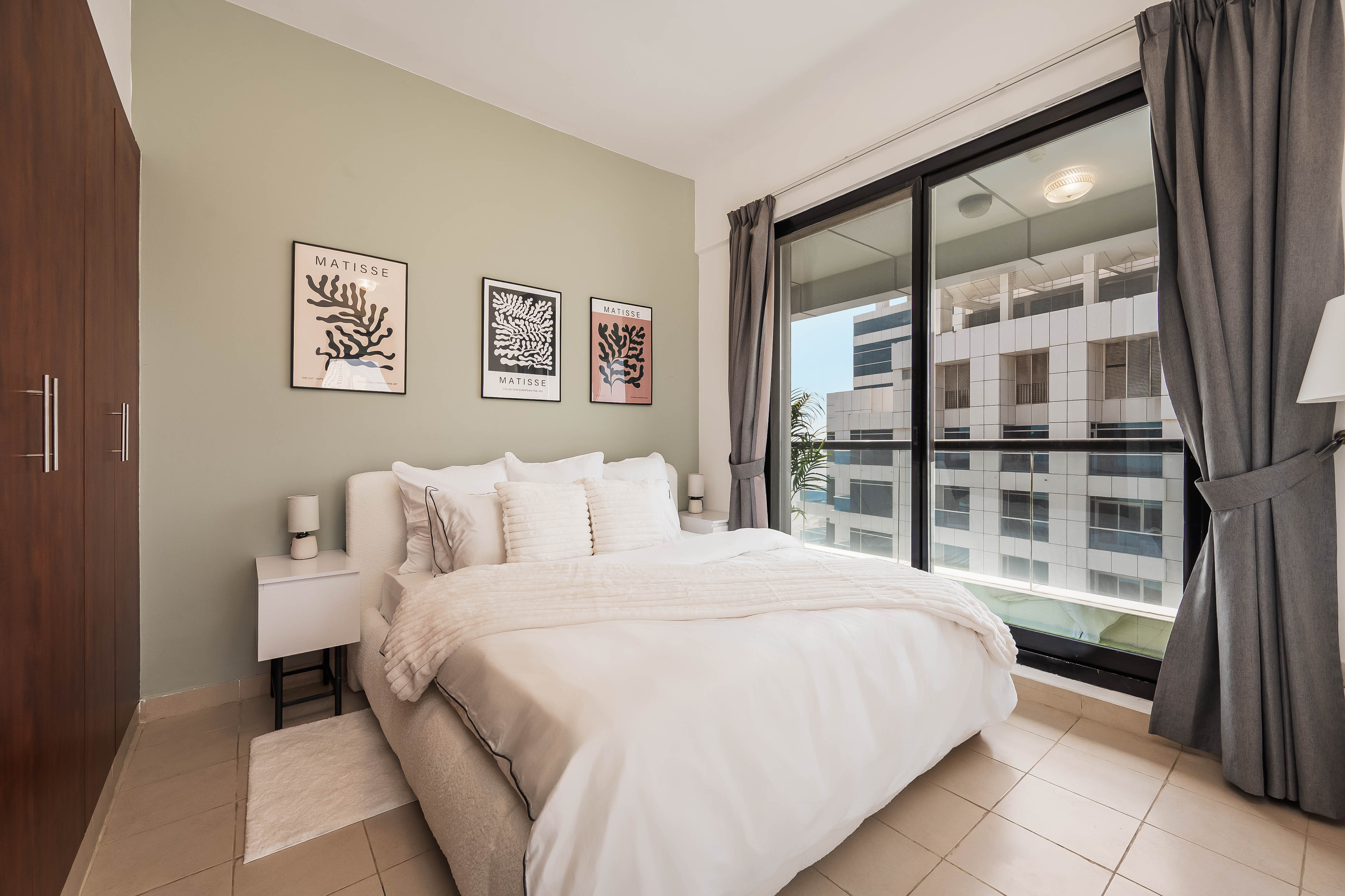 1 Bedroom Apartment in Escan Tower