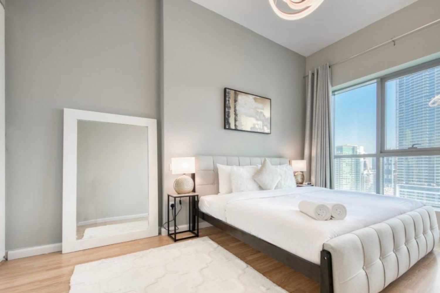 2 Bedrooms Apartment in The Point