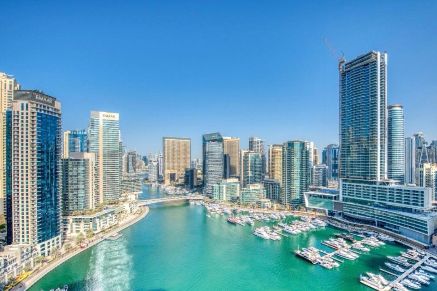 2 Bedrooms Apartment in The Point