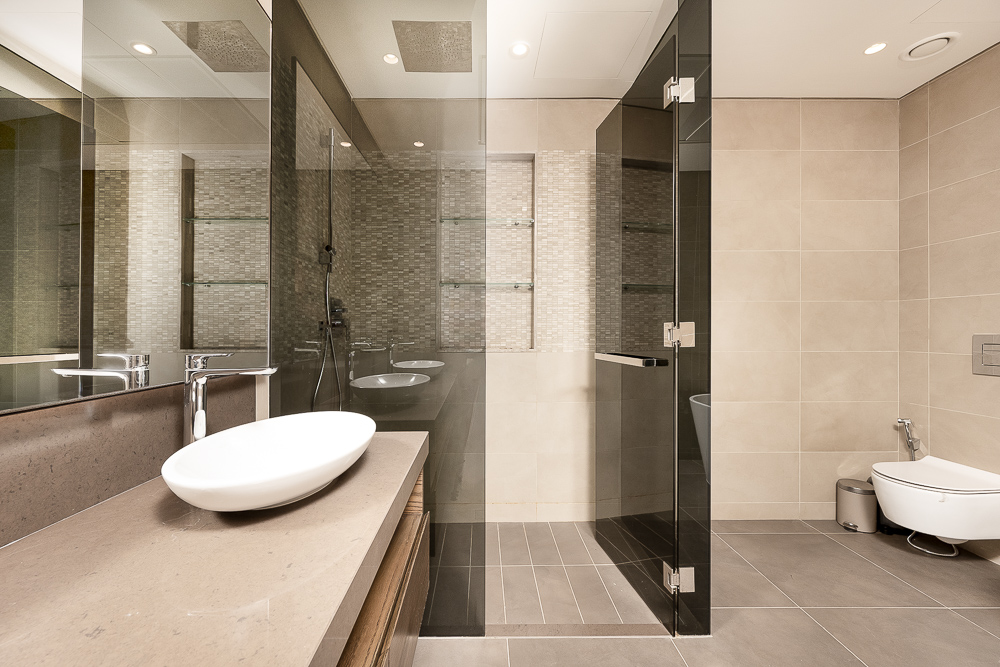 2 Bedrooms Apartment in Jumeirah Living Marina Gate