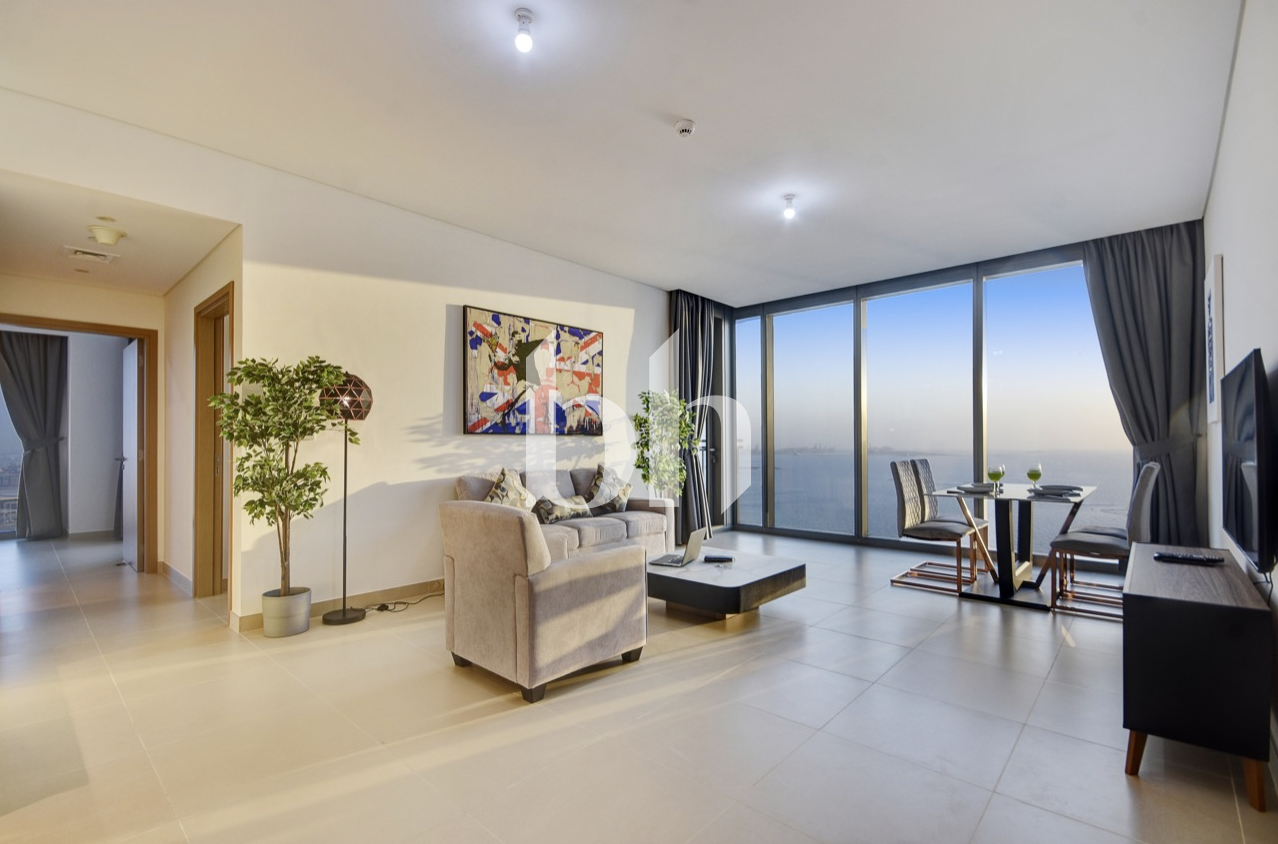 Sea Views | Chiller Free | Vacant