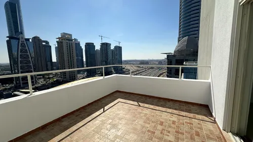 2 Bedrooms Apartment in Cascades Tower