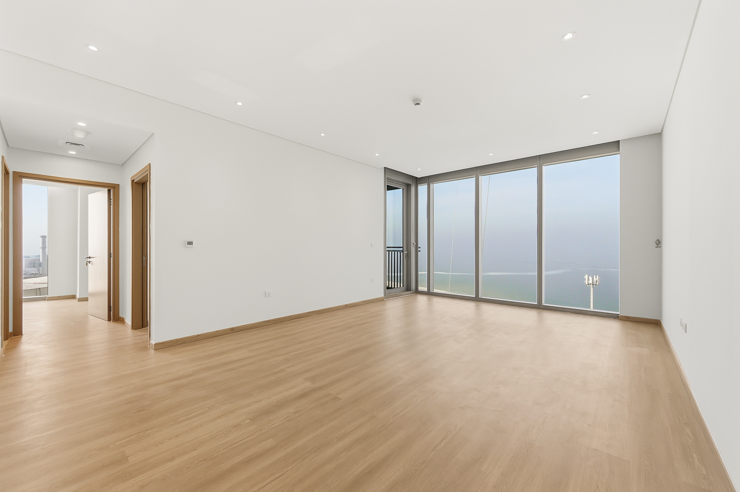 2 Bedrooms Apartment in 5242 Tower 2