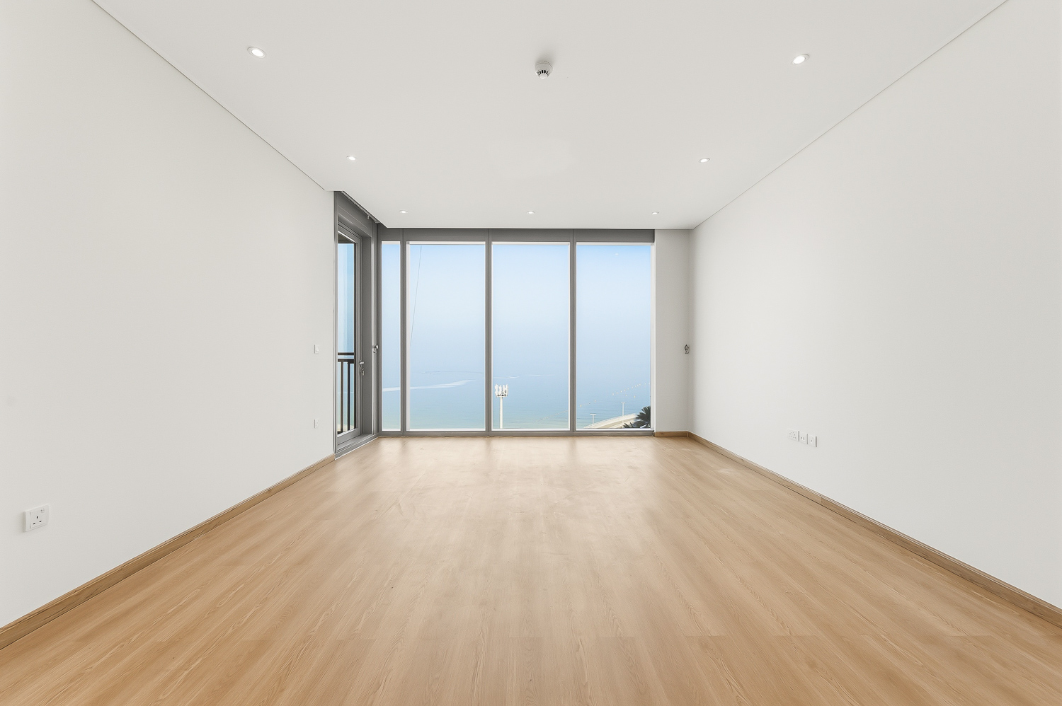 2 Bedrooms Apartment in 5242 Tower 2