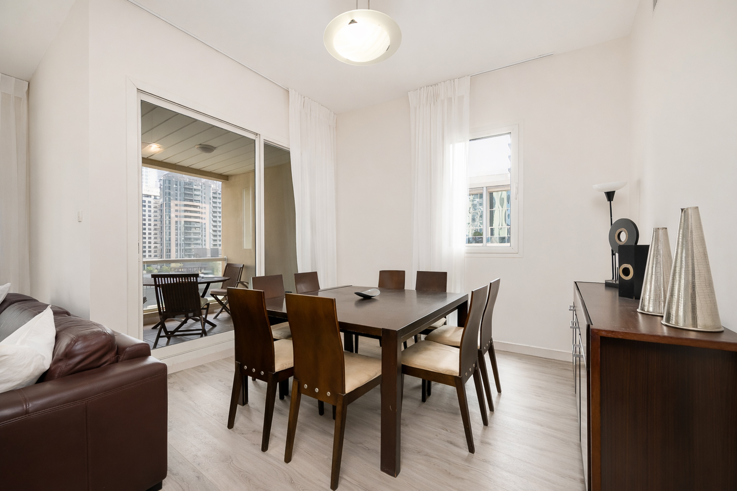 2 Bedrooms Apartment in Marina Sail