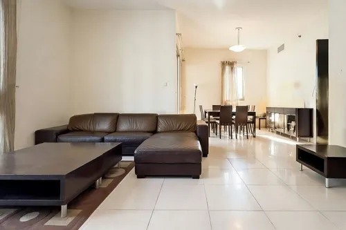 2 Bedrooms Apartment in Marina Sail