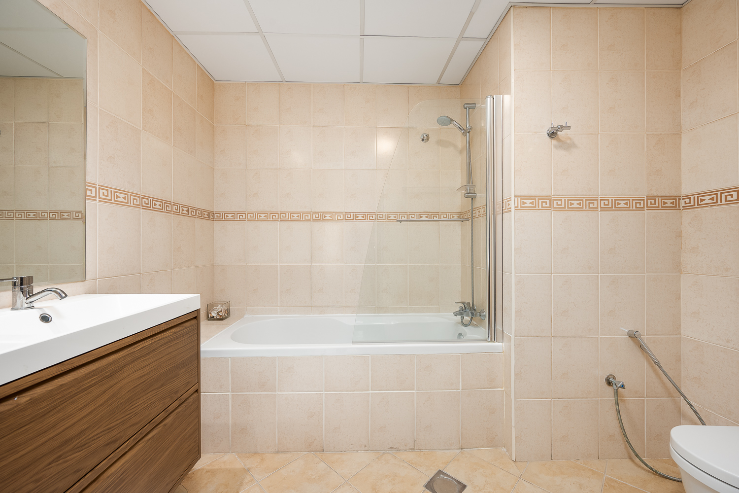 2 Bedrooms Apartment in Marina Sail