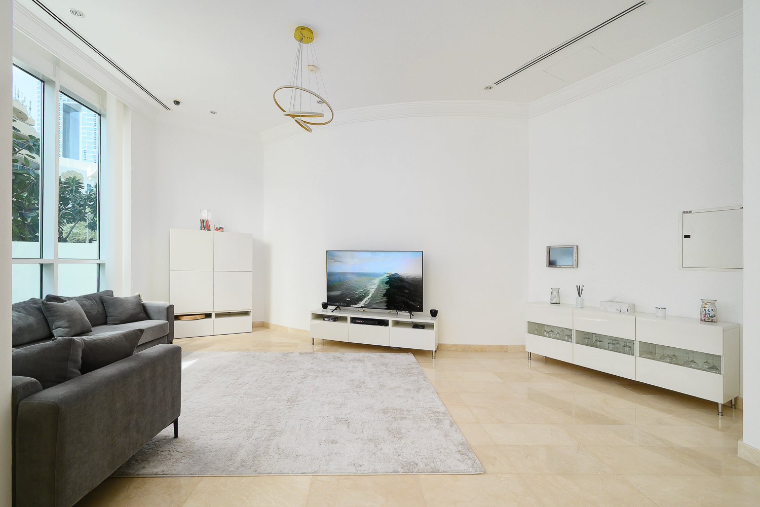 3 Bedrooms Apartment in Trident Waterfront