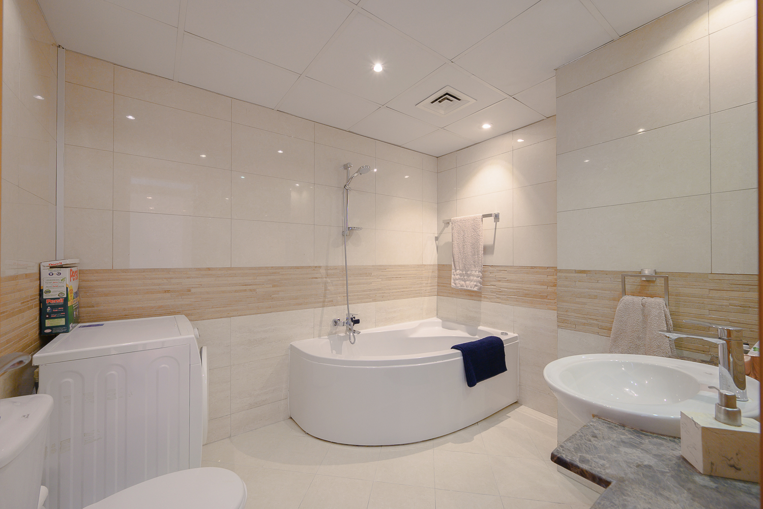 3 Bedrooms Apartment in Trident Waterfront