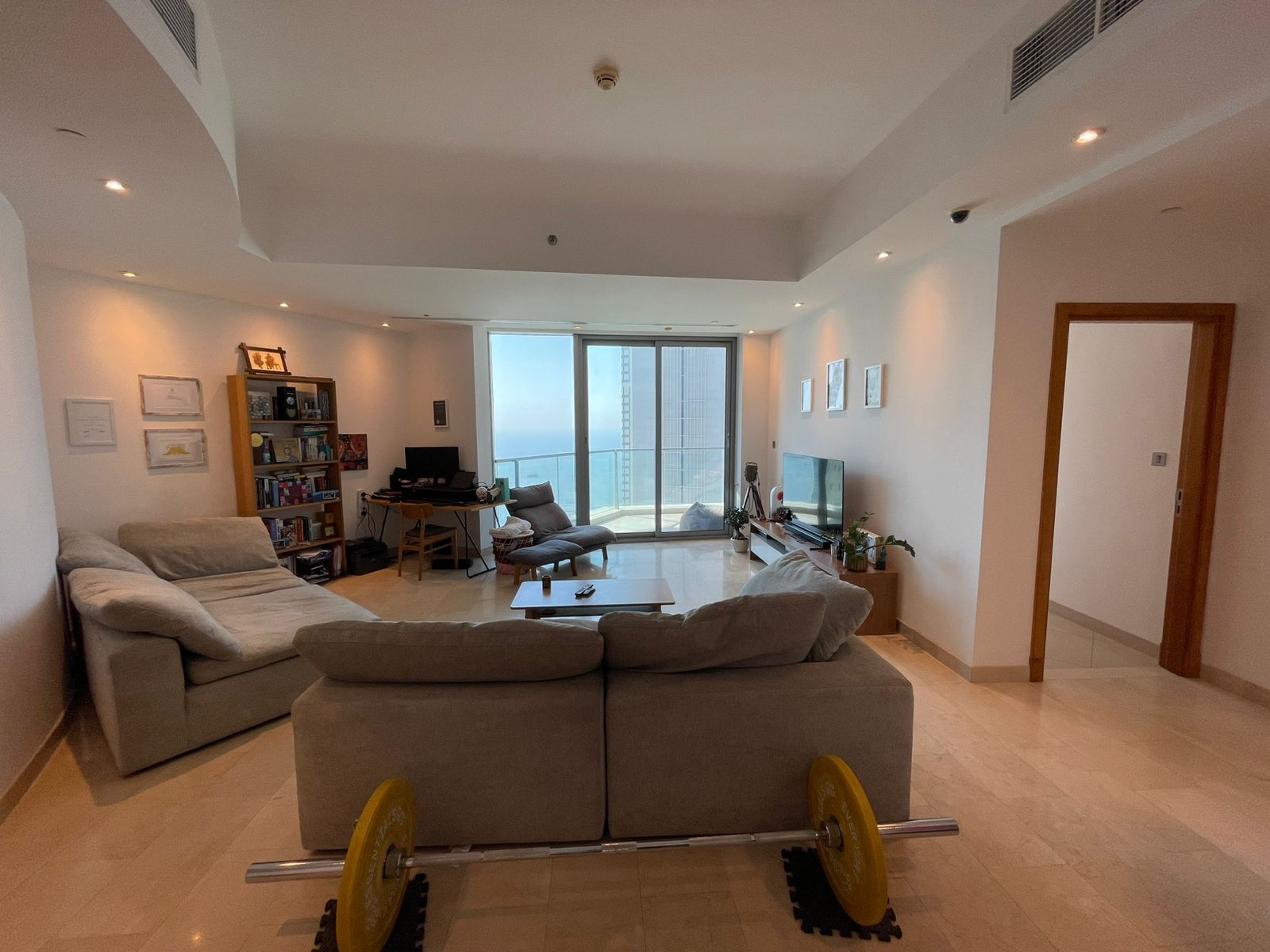 2 Bedrooms Apartment in Trident Grand Residence