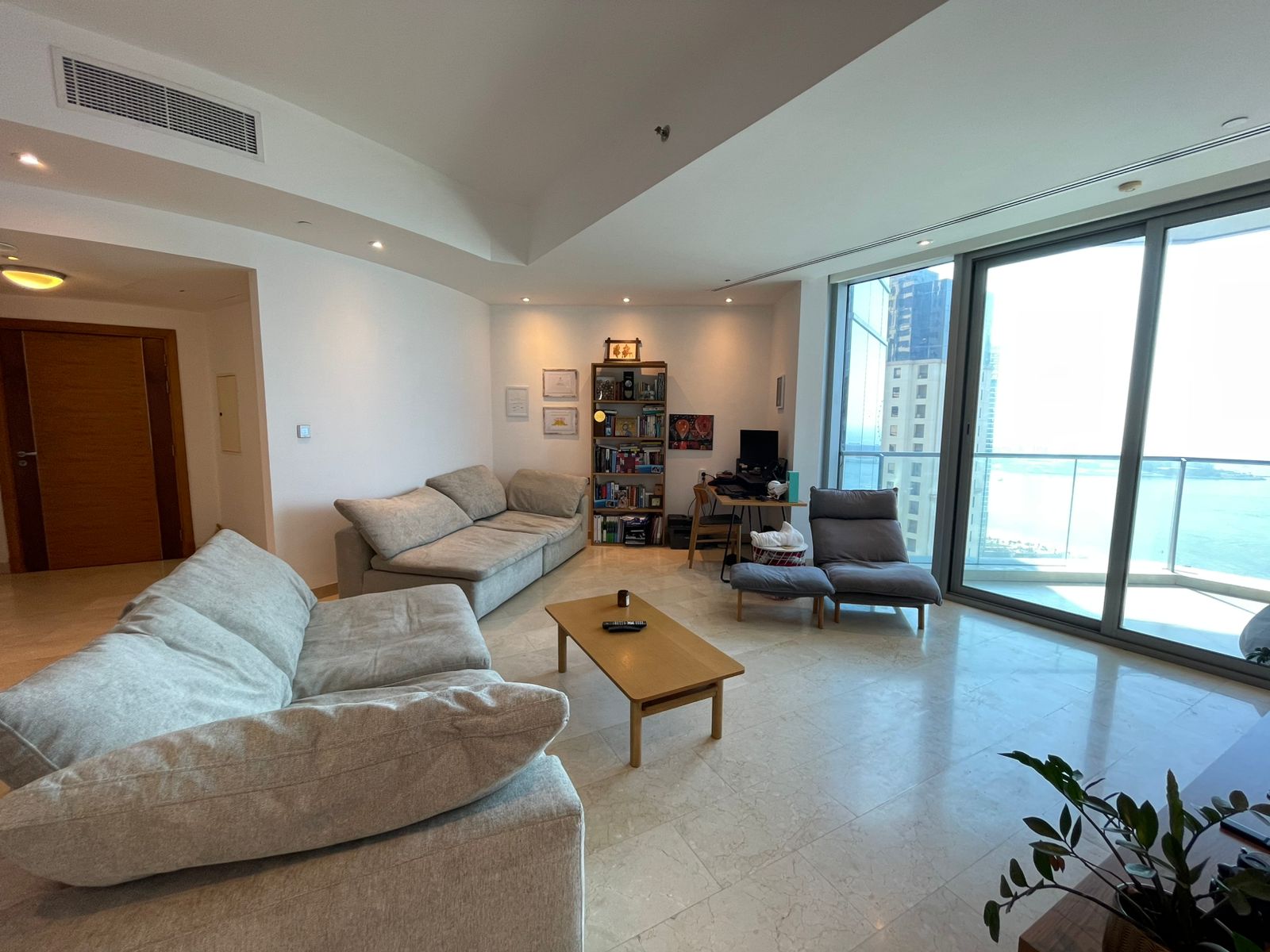 2 Bedrooms Apartment in Trident Grand Residence