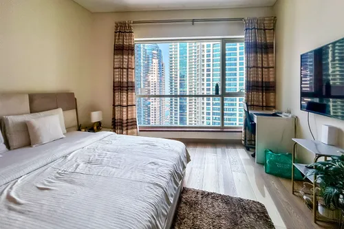 3 Bedrooms Apartment in Marina Heights