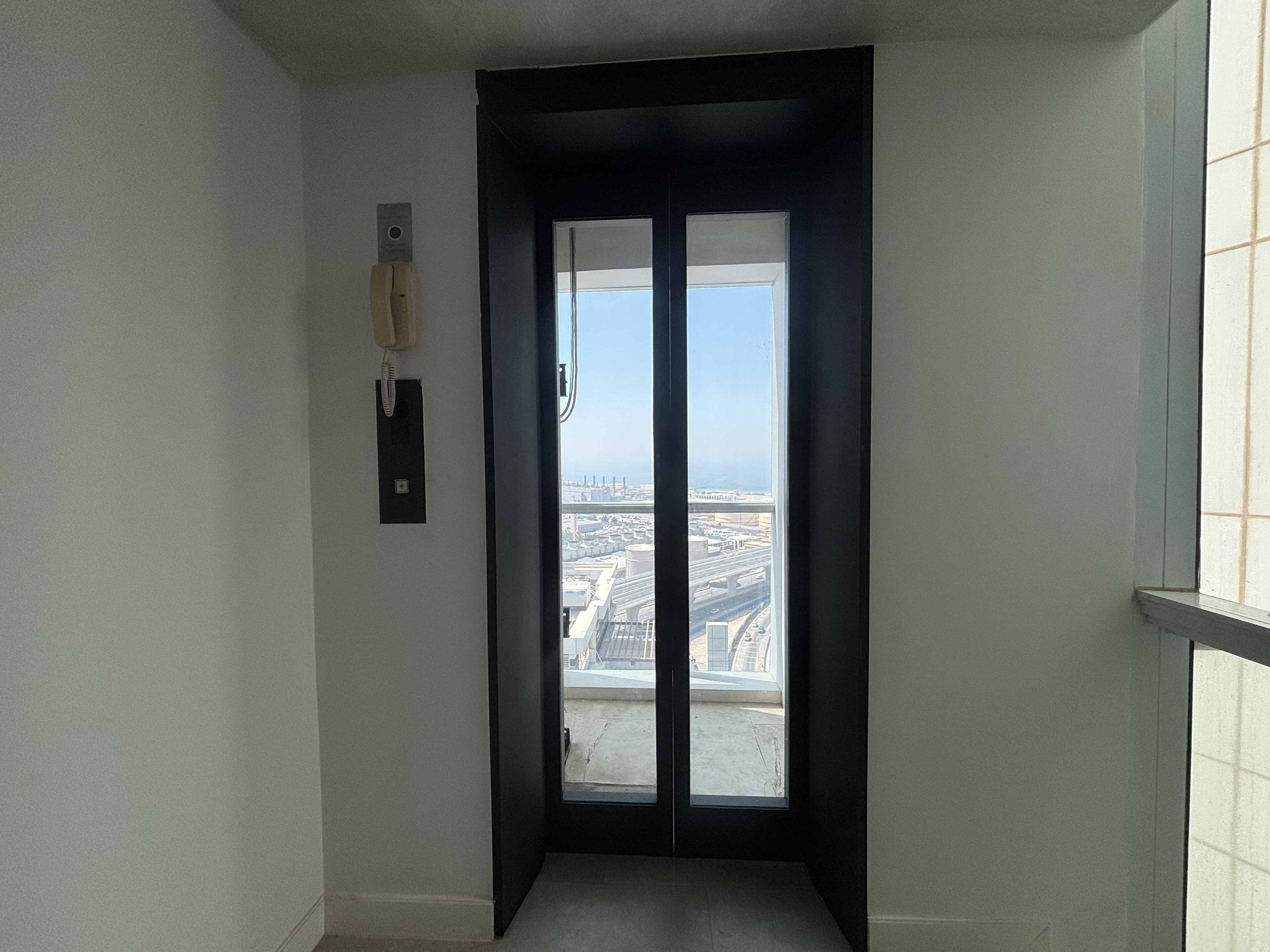 4 Bedrooms Apartment in Trident Waterfront