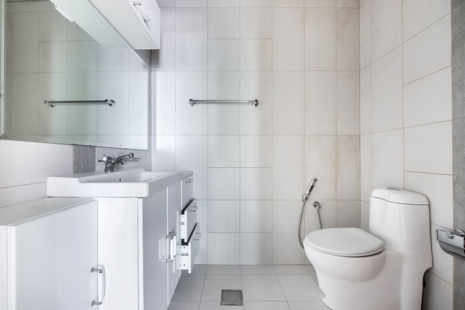 2 Bedrooms Apartment in Panoramic Tower