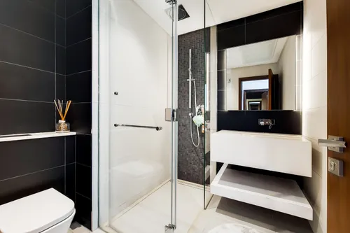 4 Bedrooms Penthouse in Marina Gate 1