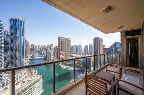 2 Bedrooms Apartment in Marina Quays West