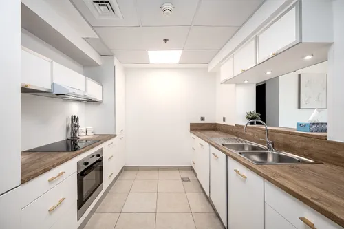 2 Bedrooms Apartment in Marina Quays West