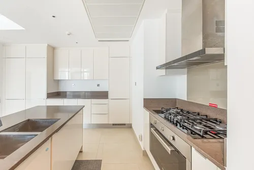 3 Bedrooms Apartment in Marina Gate 2