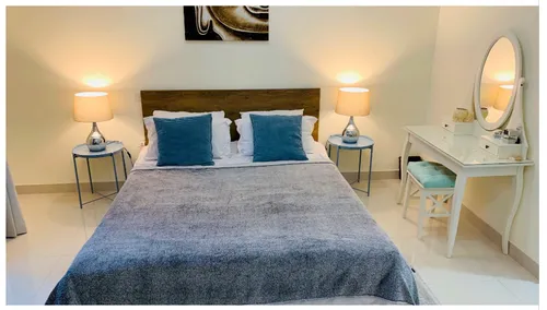 3 Bedrooms Apartment in Marina Wharf 2