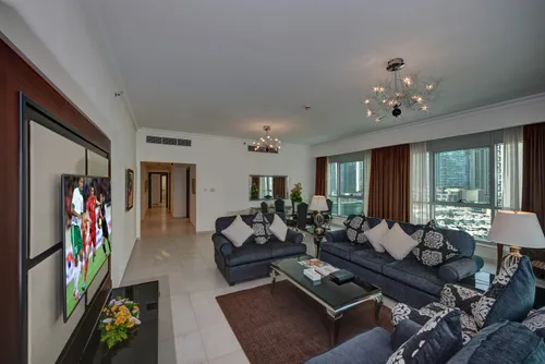 3 Bedrooms Apartment in Marina Hotel Apartments