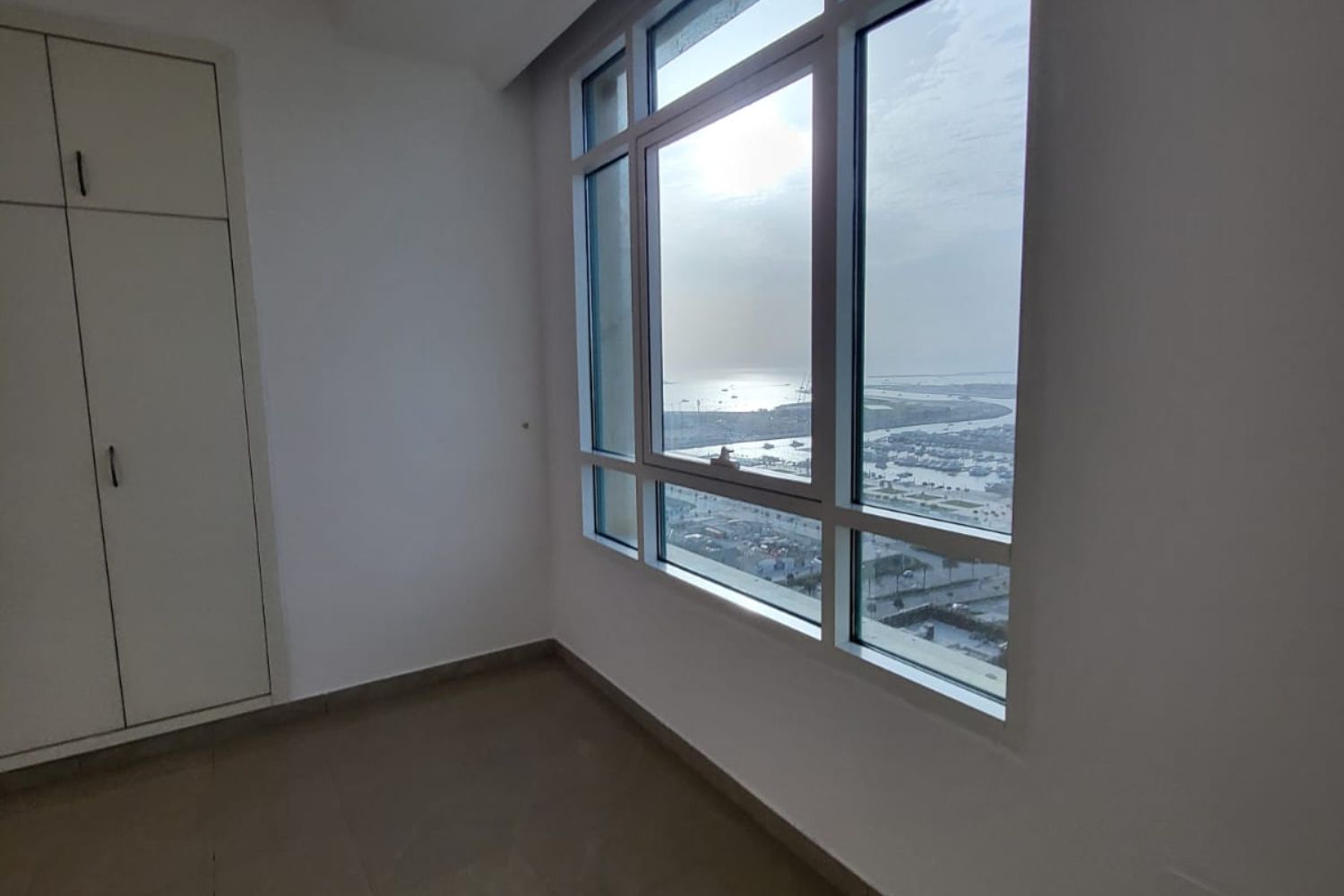 1 Bedroom Apartment in Marina Crown