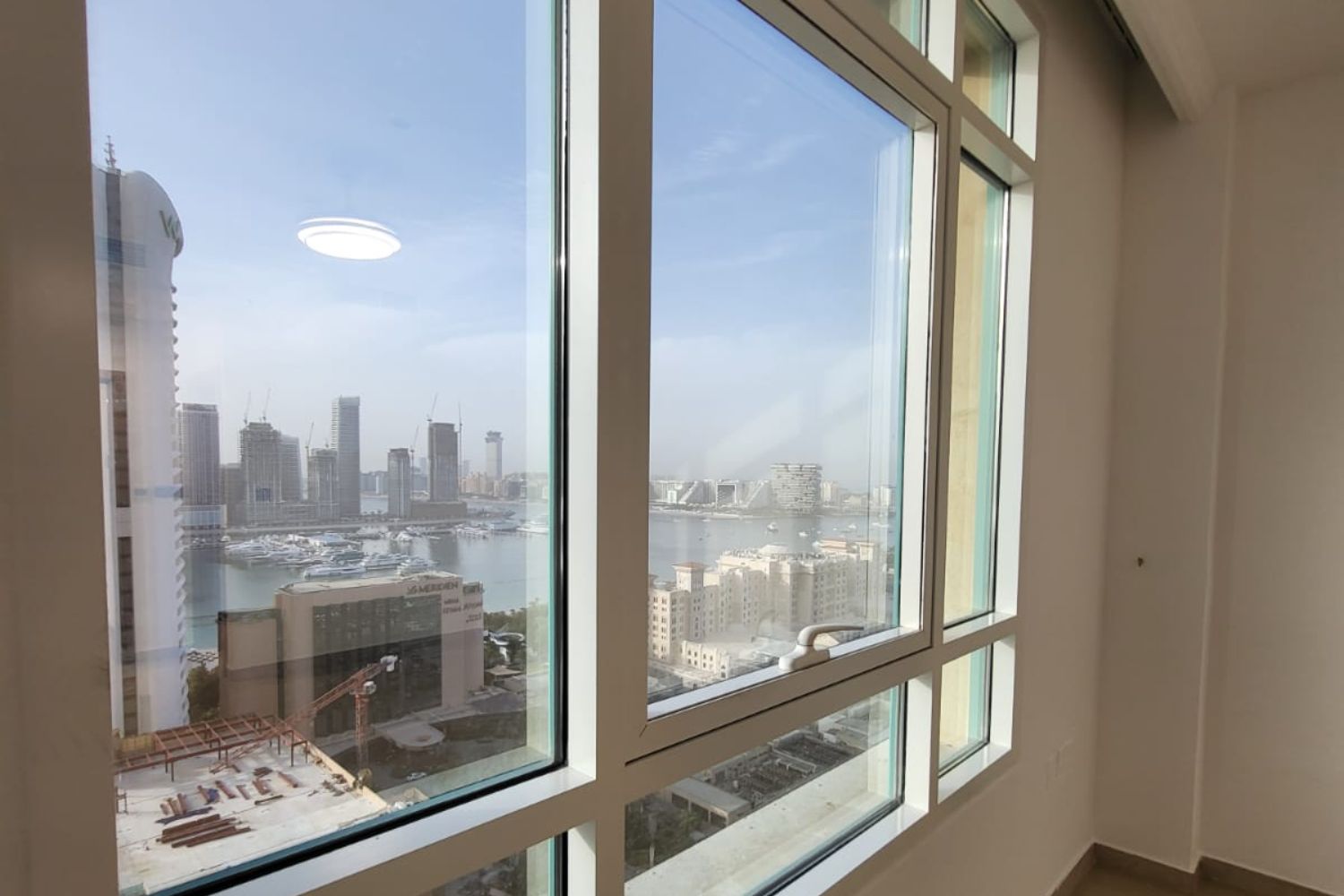 1 Bedroom Apartment in Marina Crown