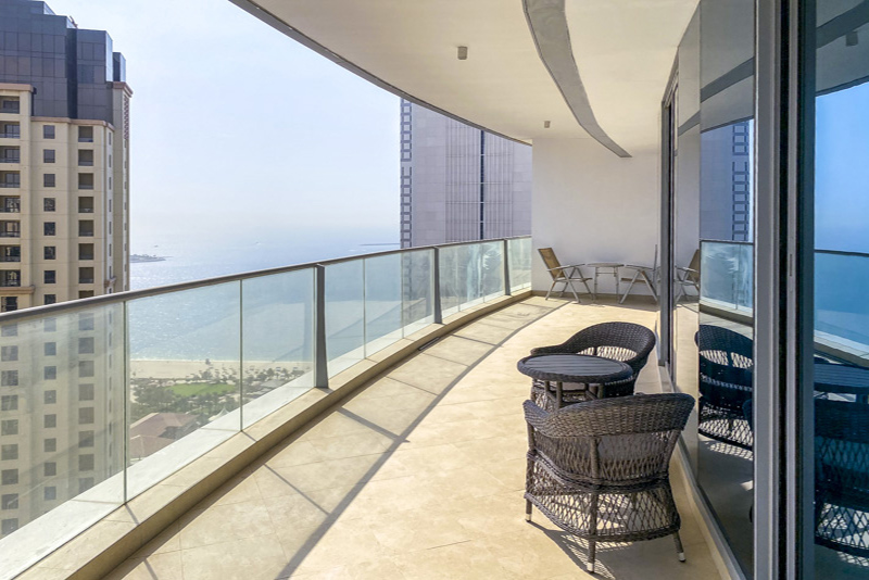 2 Bedrooms Apartment in Trident Grand Residence