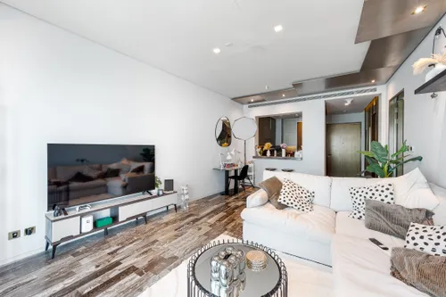 1 Bedroom Apartment in Damac Heights