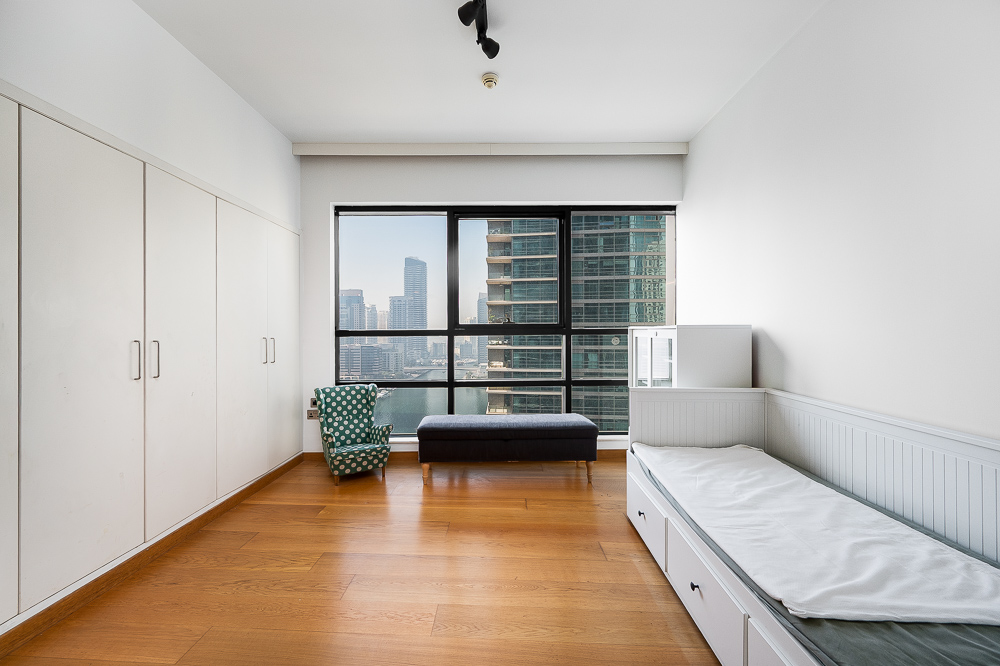 2 Bedrooms Apartment in Marina Quays West