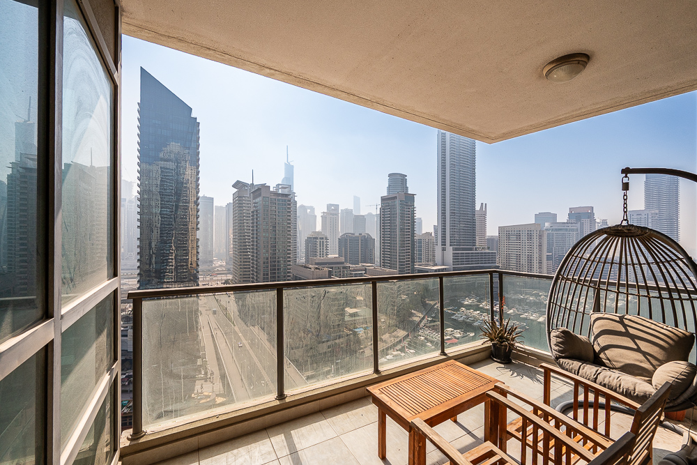 2 Bedrooms Apartment in Marina Quays West