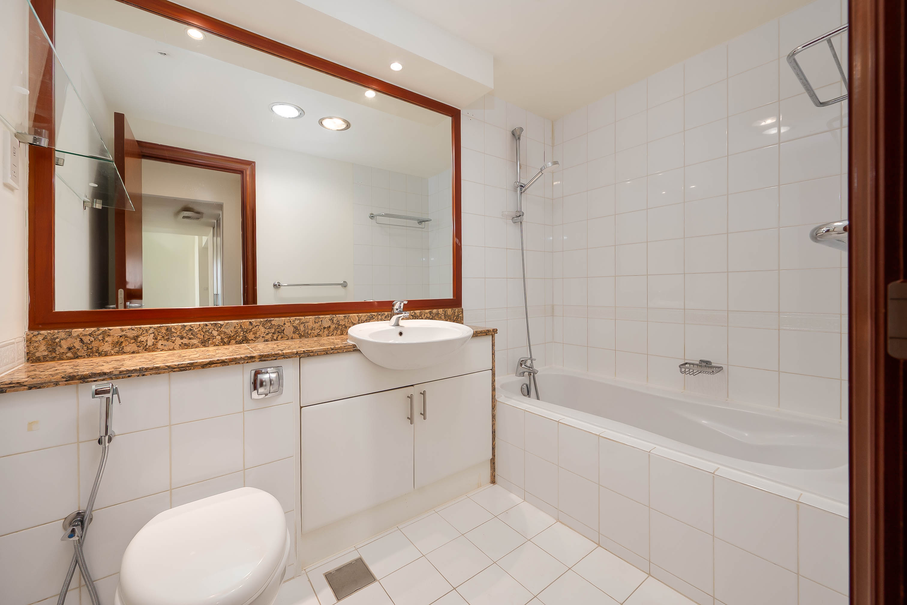 2 Bedrooms Apartment in Al Mesk Tower