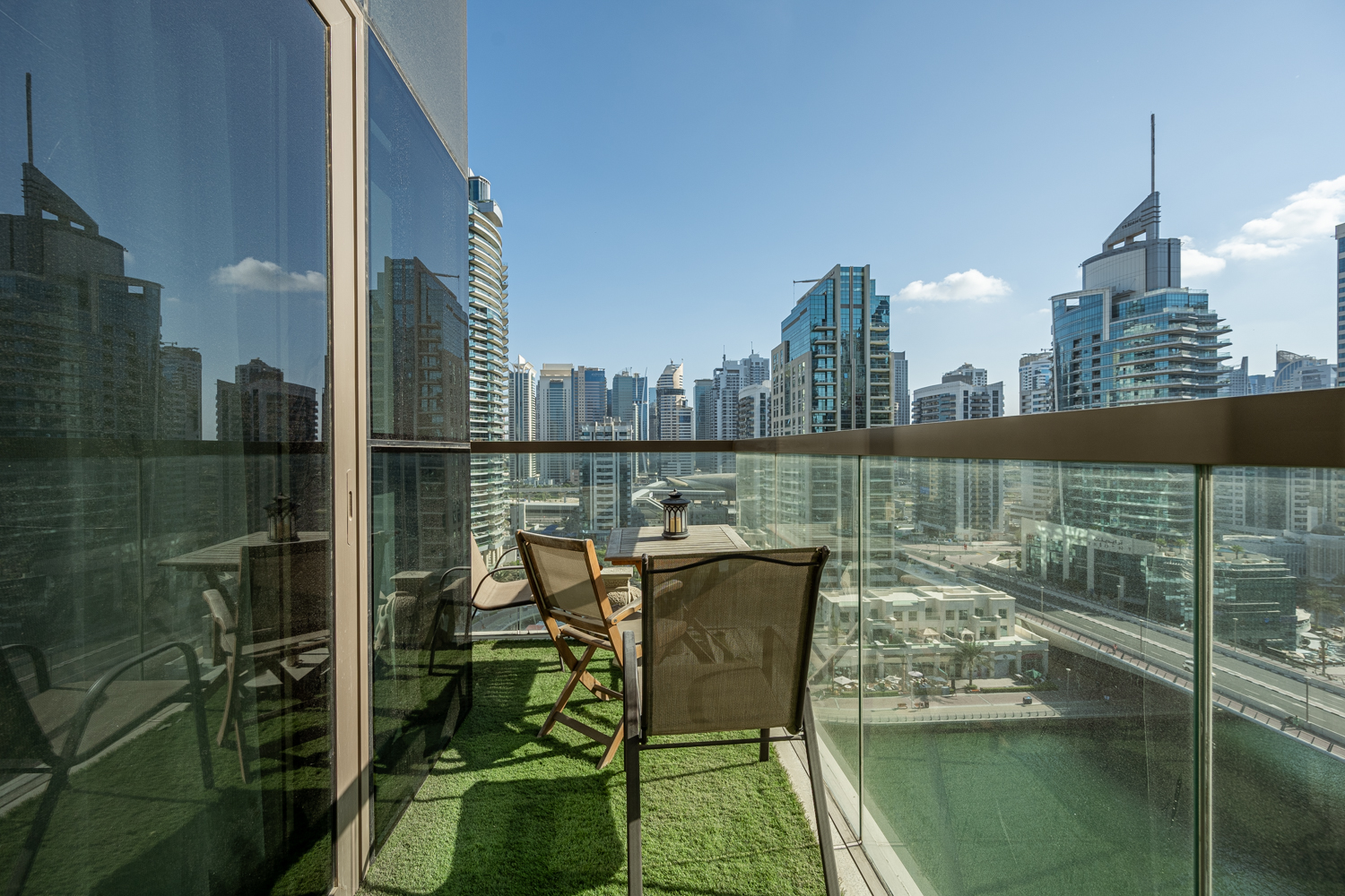 2 Bedrooms Apartment in No.9