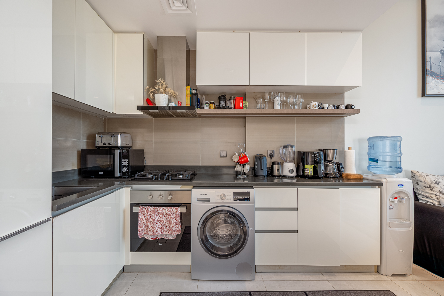 2 Bedrooms Apartment in No.9