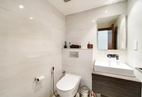 2 Bedrooms Apartment in Marina Quays East