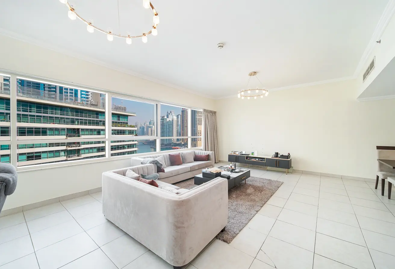 2 Bedrooms Apartment in Marina Quays East