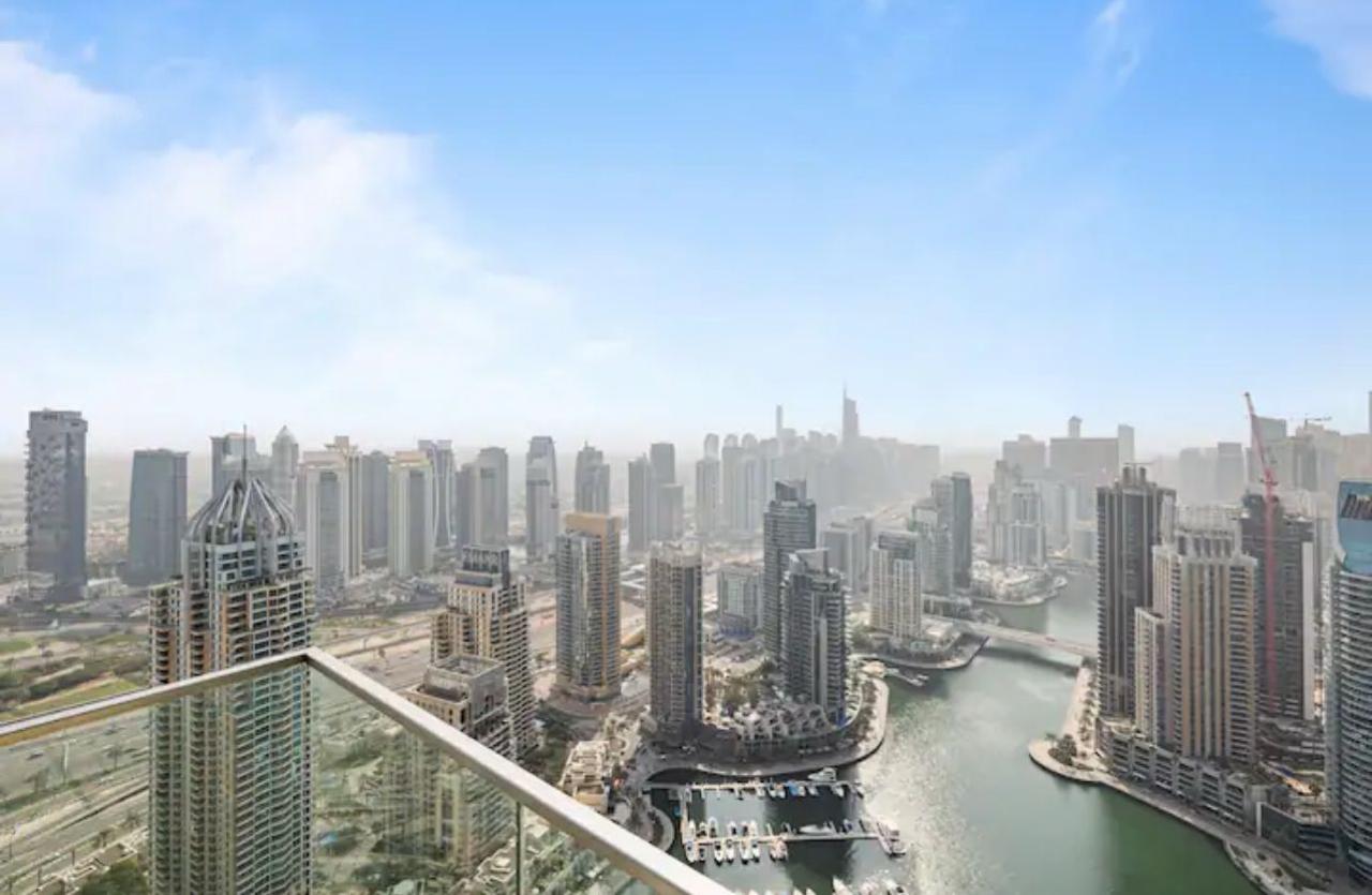 3 Bedrooms Apartment in Marina Gate 1