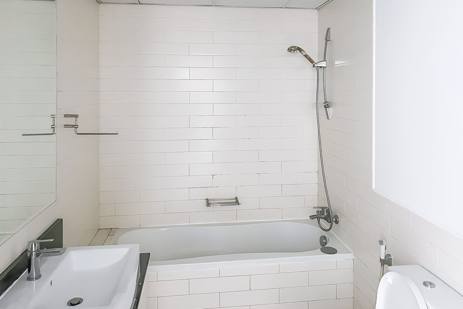  Apartment in Yacht Bay