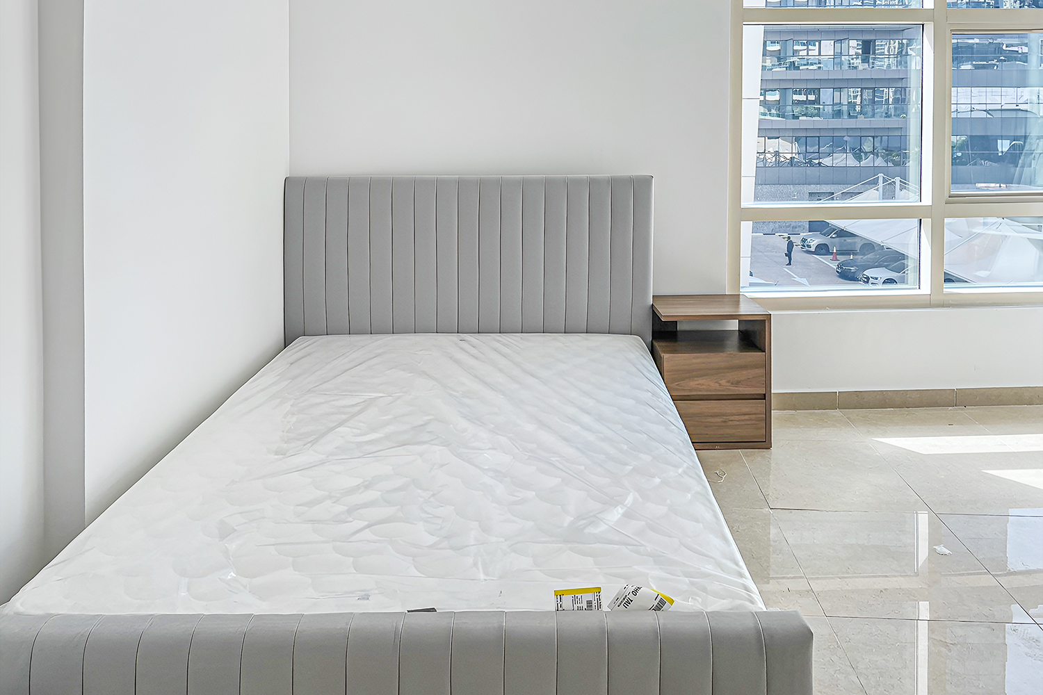  Apartment in Yacht Bay