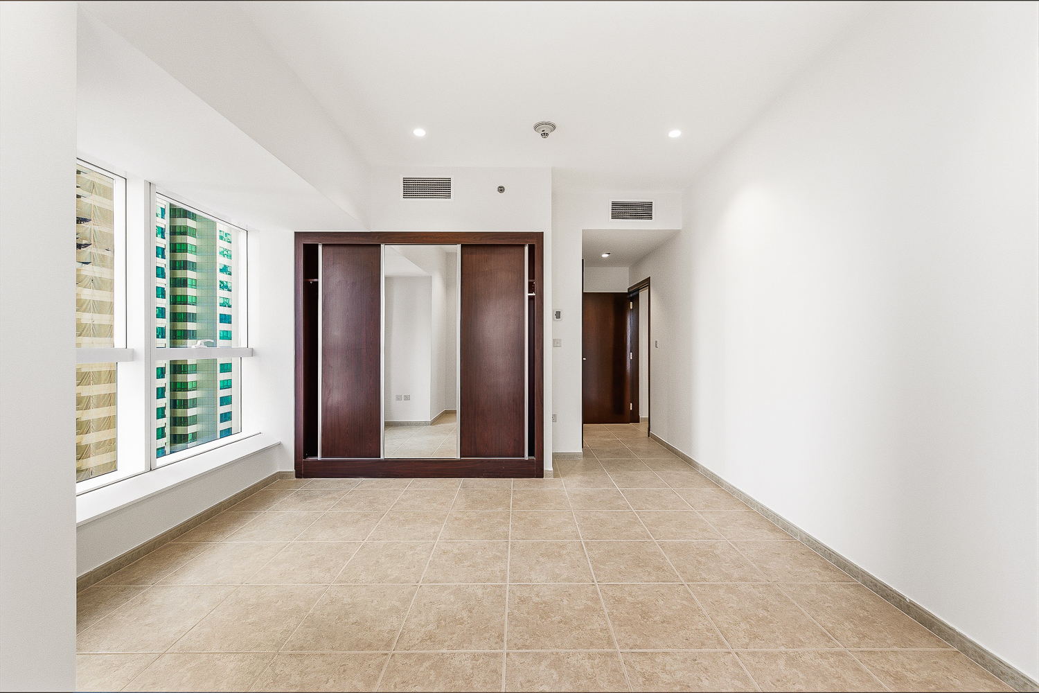 2 Bedrooms Apartment in Elite Residence