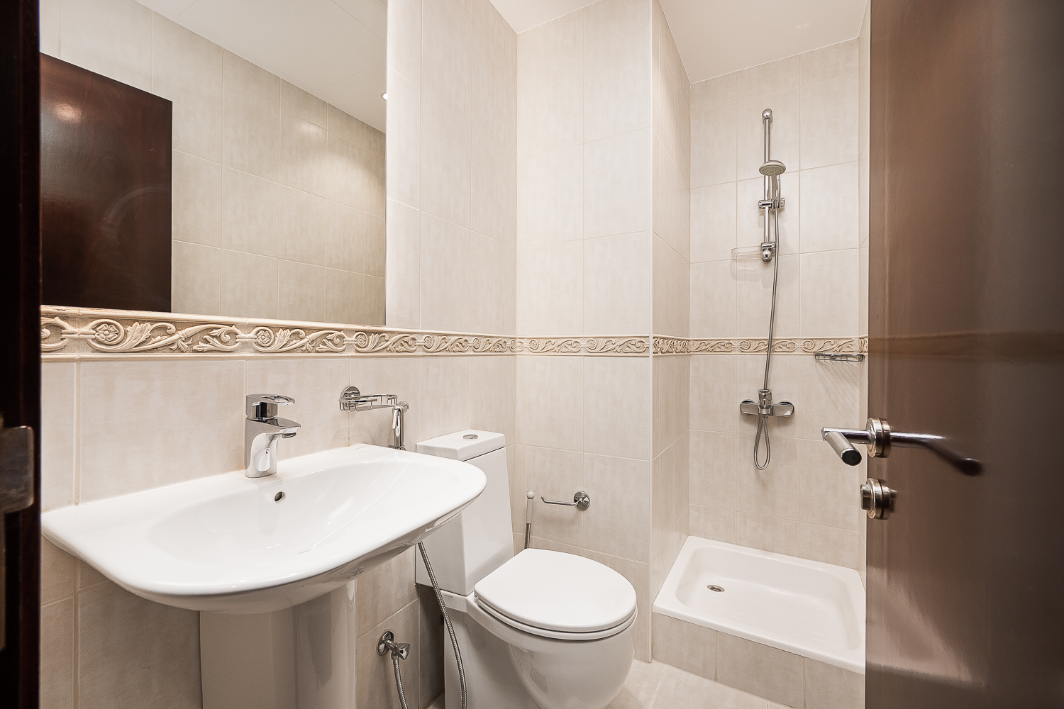 2 Bedrooms Apartment in Elite Residence